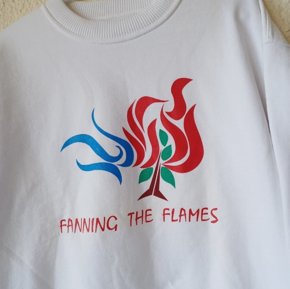 Vintage Crewneck by Triumph - Picture 2 of 4